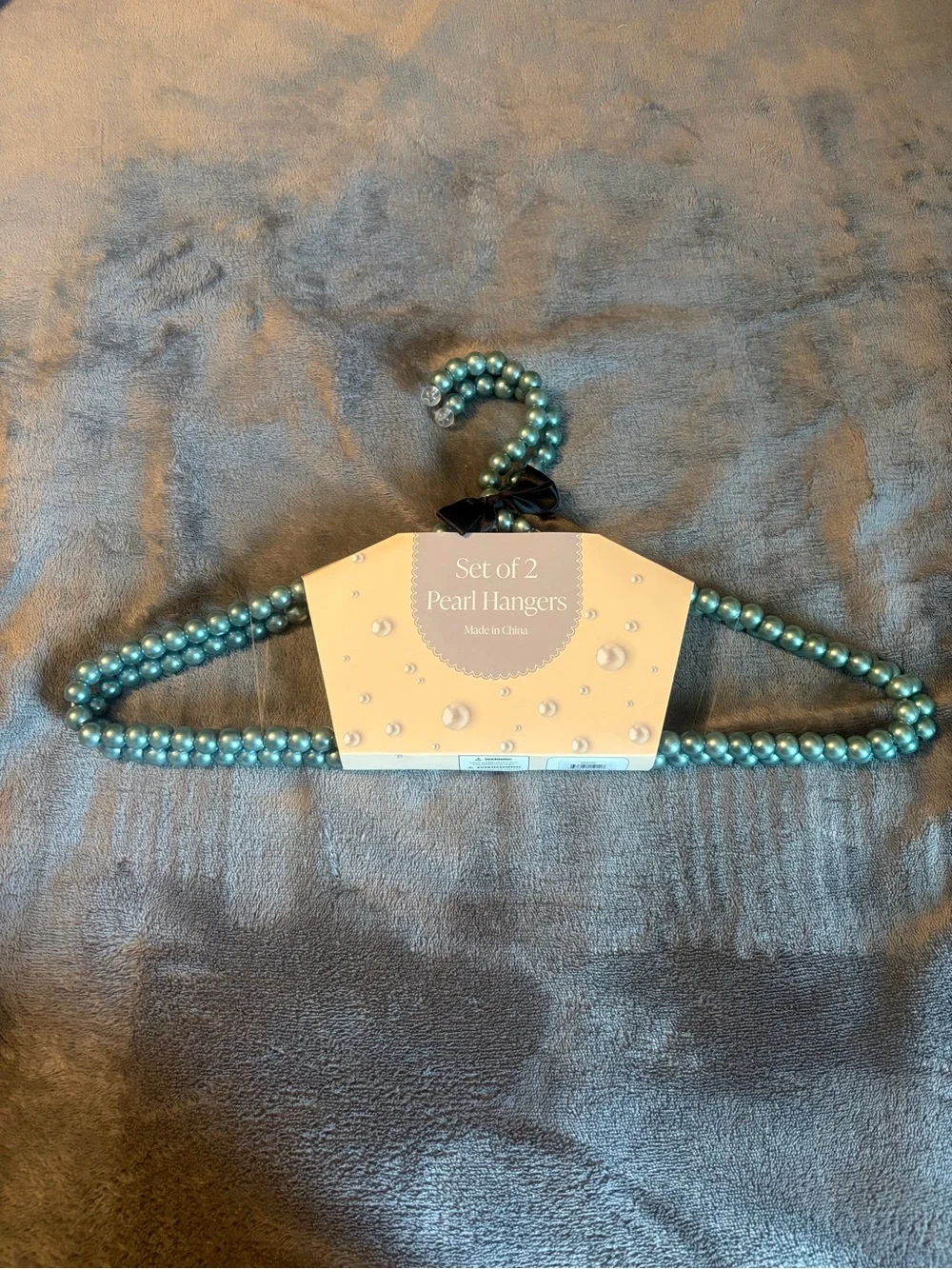 Set of 2 Pearl Hangers